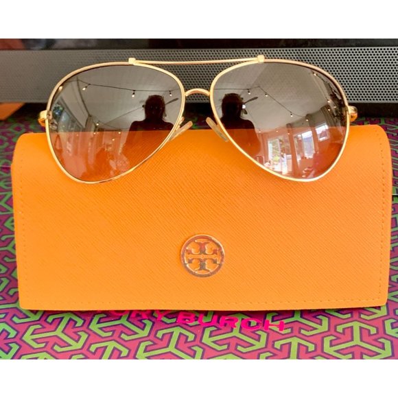 Tory Burch Accessories - ♦️TORY BURCH SUNGLASSES